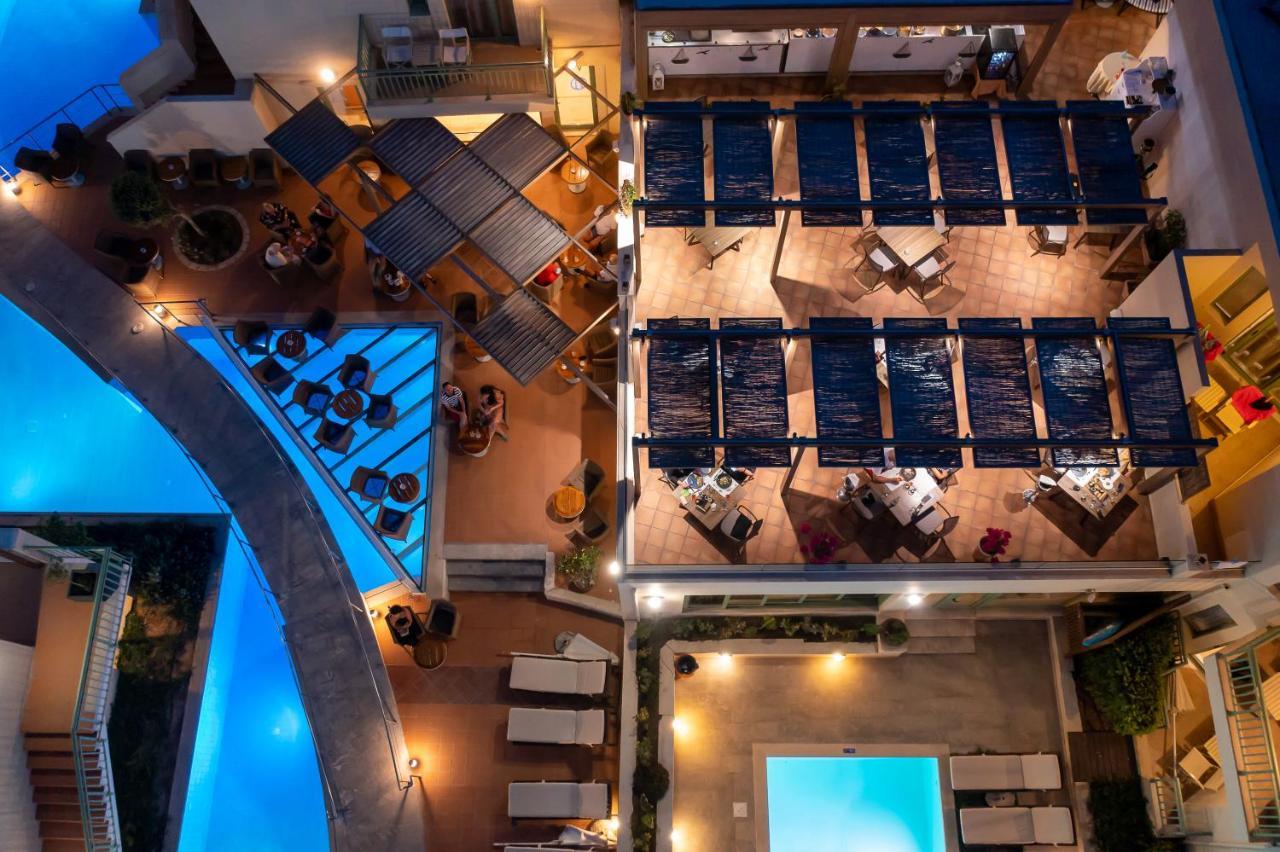 เยียนนูลิส - แกรนด์ เบย์ บีช รีสอร์ต สำหรับผู้ใหญ่เท่านั้น Hotel คอลิมวาริออน ภายนอก รูปภาพ